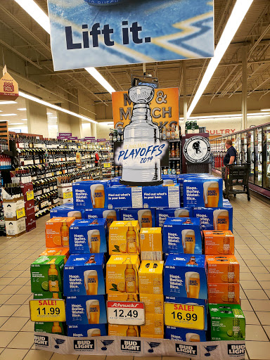 Grocery Store «Schnucks», reviews and photos, 6083 Mid Rivers Mall Dr, St Charles, MO 63304, USA