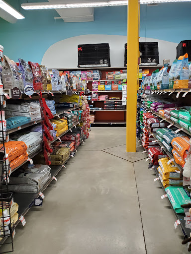 Pet Supply Store «Unleashed by Petco», reviews and photos, 6 Shipyard Dr #1f, Hingham, MA 02043, USA