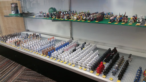 Toy Store «Bricks & Minifigs Portland», reviews and photos, 3040 NE Sandy Blvd, Portland, OR 97232, USA
