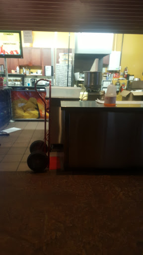 Movie Theater «M-89 Cinema», reviews and photos, 392 Cross Oaks Dr, Plainwell, MI 49080, USA