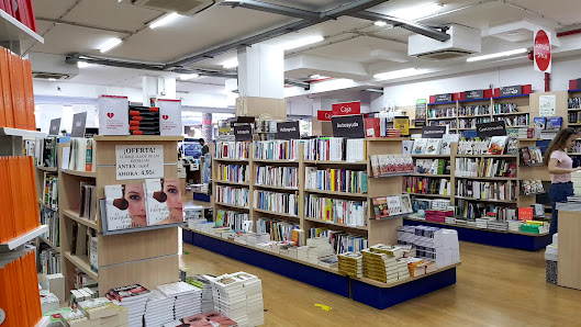 Librería Agapea Santa Cruz de Tenerife Av. Tres de Mayo, 71, 38005 Santa Cruz de Tenerife, España