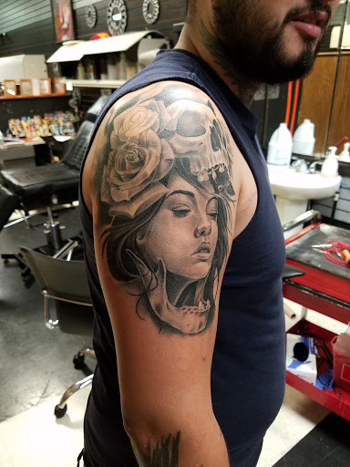 Tattoo Shop «Studio 77 Tattoos», reviews and photos, 5104 38th St, Indianapolis, IN 46254, USA