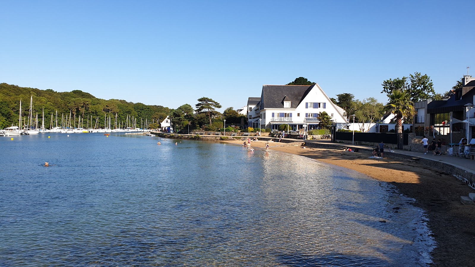 Foto von Plage De Conleau mit kleine bucht