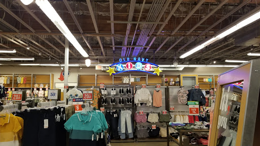 Clothing Store «Old Navy», reviews and photos, 3115 SW Cedar Hills Blvd, Beaverton, OR 97005, USA