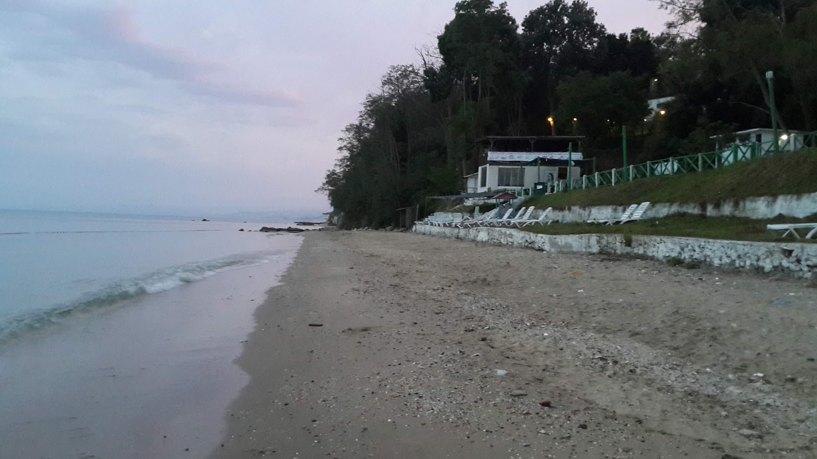 Foto van Cocuk Bahcesi Beach wilde omgeving