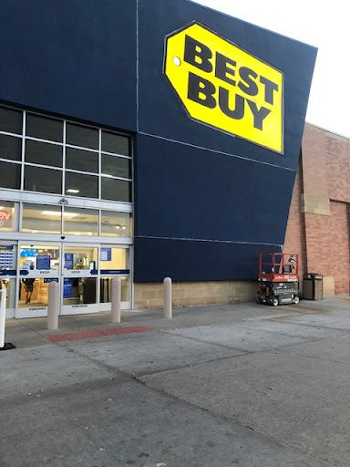 Electronics Store «Best Buy», reviews and photos, 6825 Mills Civic Pkwy, West Des Moines, IA 50266, USA