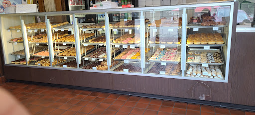 Donut Shop «Great American Donut Shop», reviews and photos, 901 US-31 BYP, Bowling Green, KY 42101, USA