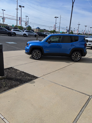 Car Dealer «Dodge Chrysler Jeep City», reviews and photos