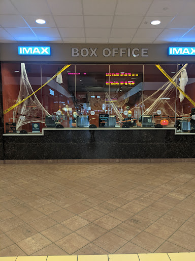 Movie Theater «Regal Cinemas Valley River Center 15 & IMAX», reviews and photos, 500 Valley River Center, Eugene, OR 97401, USA