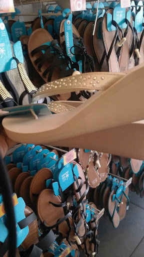 Shoe Store «Payless ShoeSource», reviews and photos, 16211 Jamaica Ave, Jamaica, NY 11432, USA
