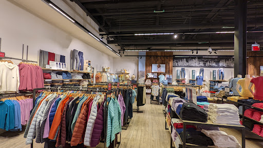 Clothing Store «L.L.Bean», reviews and photos, 701 Lynnhaven Pkwy, Virginia Beach, VA 23452, USA