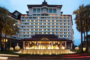 Sedona Hotel Yangon image