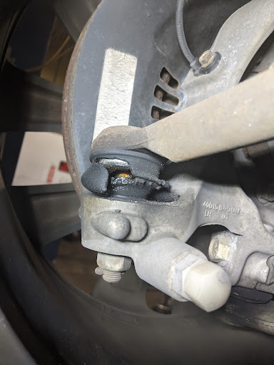 Auto Repair Shop «Dobbin Auto Repair Inc.», reviews and photos, 6465 Dobbin Center Way, Columbia, MD 21045, USA