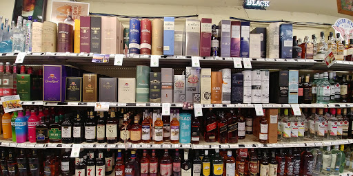 Liquor Store «Beverage Warehouse», reviews and photos, 1 East St, Winooski, VT 05404, USA