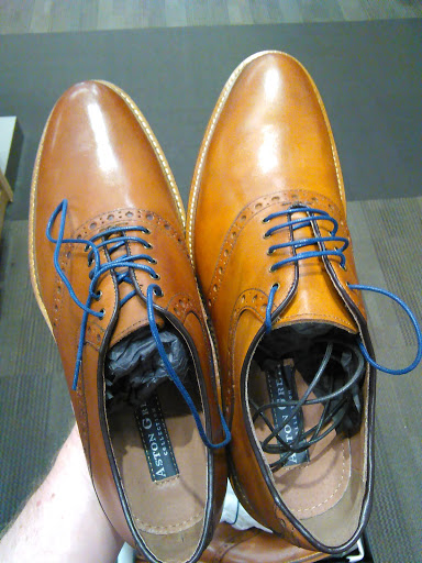 Shoe Store «DSW Designer Shoe Warehouse», reviews and photos, 1595 CT-71, Farmington, CT 06032, USA