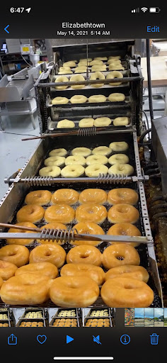 Donut Shop «Amazin Glazin Donuts», reviews and photos, 515 N Mulberry St, Elizabethtown, KY 42701, USA