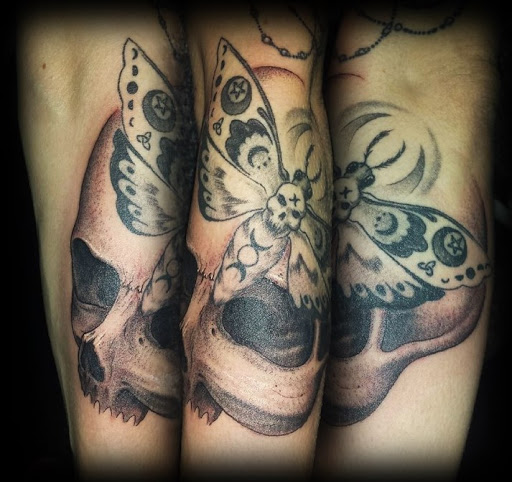 Tattoo Shop «Tit 4 Tat Tattoo Studio Inc.», reviews and photos, 45571 Mound Rd, Shelby Charter Township, MI 48317, USA