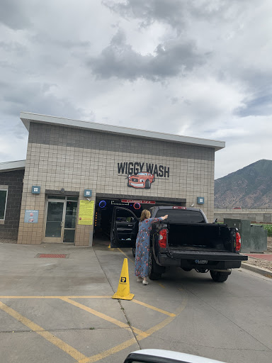Wiggy Wash en Springville