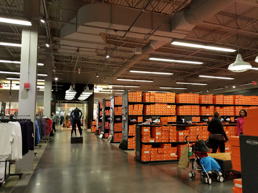 Sporting Goods Store «Nike Factory Store», reviews and photos, 810 Bergen Town Center #37, Paramus, NJ 07652, USA