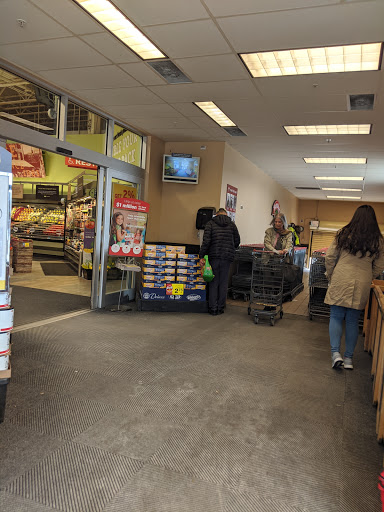 Grocery Store «Hannaford Supermarket», reviews and photos, 8 Market St, West Lebanon, NH 03784, USA