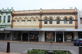 Glassons