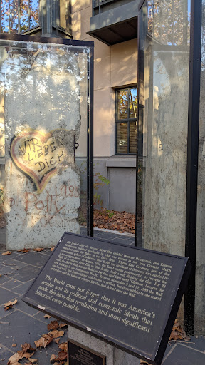 Historical Landmark «Berlin Wall», reviews and photos, 585 Franklin St, Mountain View, CA 94041, USA