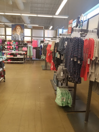 Clothing Store «Old Navy», reviews and photos, 880 Sunrise Hwy, Bay Shore, NY 11706, USA
