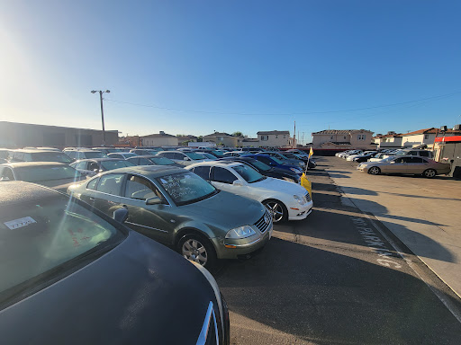 Auto Auction «BLOK Charity Auto Clearance», reviews and photos