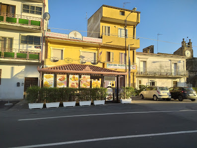 Pizzeria Il Briccco Di Loprete Daniele Piazza del Popolo, 88841 Isola di Capo Rizzuto KR, Italia