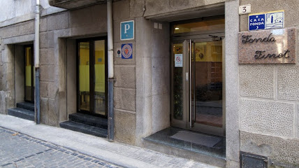 Fonda Finet. Restaurante, Posada y Apartamentos - Carrer Sant Antoni, 3, 17174 Sant Feliu de Pallerols, Girona, Spain