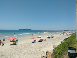 Photo de Plage d'Itaguacu avec rivage droit, long