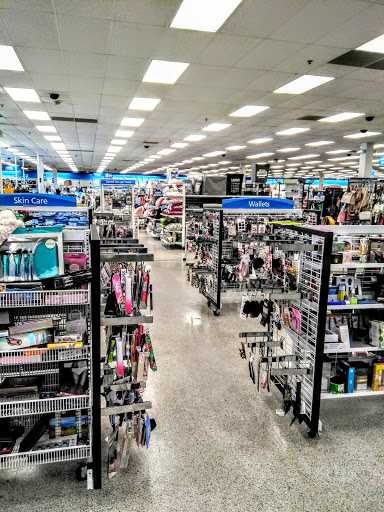 Clothing Store «Ross Dress for Less», reviews and photos, 5830 Kingstowne Center, Kingstowne, VA 22315, USA