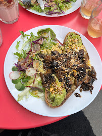 Avocado toast du Restaurant brunch Dessertissime - Brunch Paris 18 - n°5