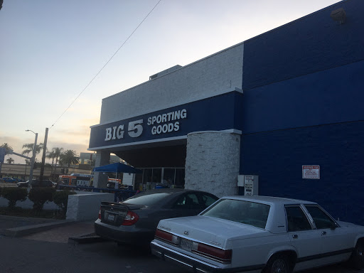 Sporting Goods Store «Big 5 Sporting Goods - Wilshire», reviews and photos, 6601 Wilshire Blvd, Los Angeles, CA 90048, USA