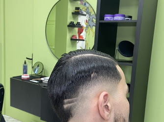 As barbershop coiffeur