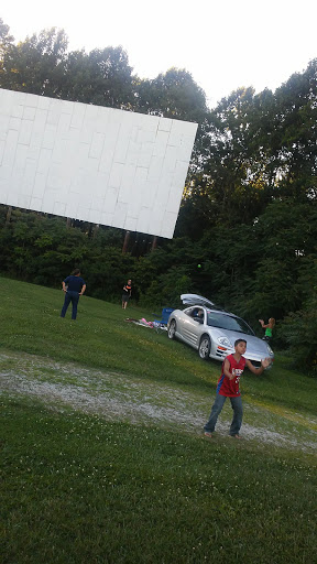 Drive-in Movie Theater «Starlite Drive-In Theatre», reviews and photos, 7640 S Old State Rd 37, Bloomington, IN 47403, USA