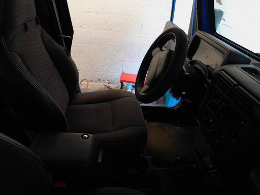 Auto Body Shop «D & D Auto Works Inc», reviews and photos, 559 Main St, Plymouth, CT 06782, USA