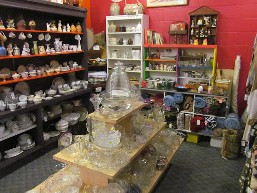 Thrift Store «Upscale Thrift», reviews and photos, 2590 21st St, Sacramento, CA 95818, USA