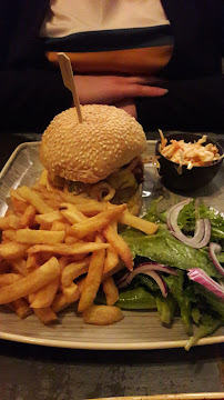 Hamburger du Restaurant français Les Cornichons à Reims - n°6