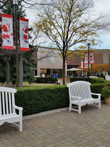 Computer Store «Apple Partridge Creek», reviews and photos, 17360 Hall Rd, Charter Twp of Clinton, MI 48038, USA