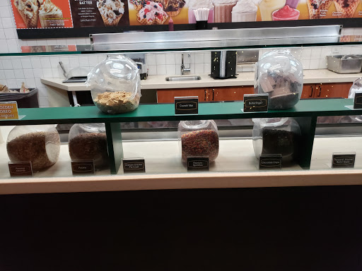 Ice Cream Shop «Cold Stone Creamery», reviews and photos, 1 Levee Way #2104, Newport, KY 41071, USA