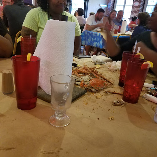 Seafood Restaurant «Hilltop Crab House», reviews and photos, 8980 Gap Newport Pike, Toughkenamon, PA 19374, USA