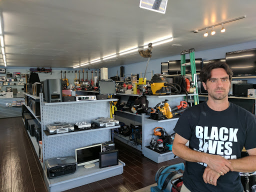 Pawn Shop «Cash Na Flash», reviews and photos, 803 Riverview Dr, Kalamazoo, MI 49048, USA