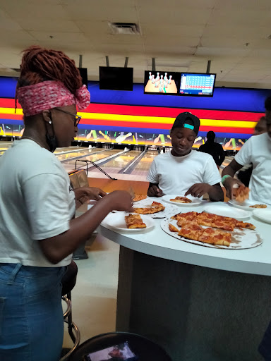 Bowling Alley «City Lanes Bowling Center», reviews and photos, 1901 S Woodland Ave, Michigan City, IN 46360, USA