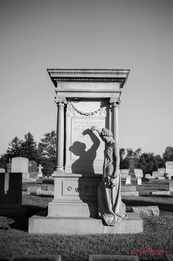 Funeral Home «Loudon Park Cemetery & Loudon Park Funeral Home», reviews and photos, 3620 Wilkens Ave, Baltimore, MD 21229, USA