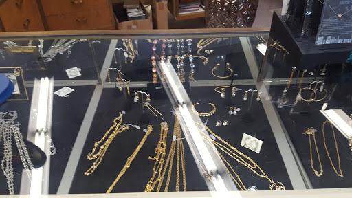 Gift Shop «Blue Hills Nursery & Gift Shop», reviews and photos, 16440 Whittier Blvd, Whittier, CA 90603, USA