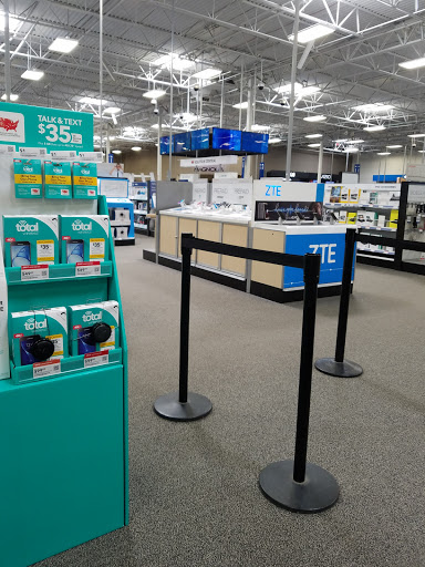 Electronics Store «Best Buy», reviews and photos, 8301 3rd St N, Oakdale, MN 55128, USA