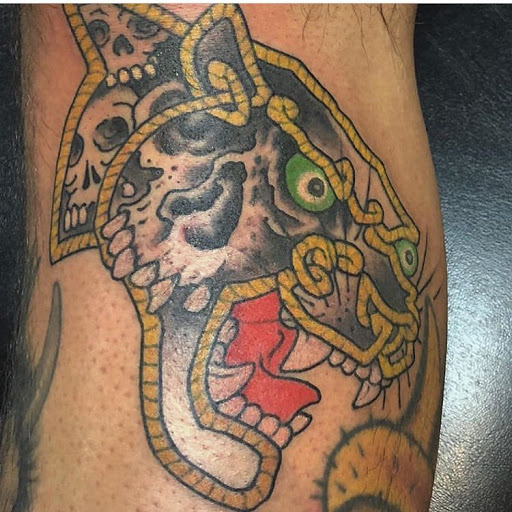 Tattoo Shop «Bulldog Tattoo Parlor», reviews and photos, 3530 Martin Way E, Olympia, WA 98506, USA