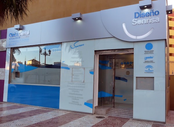 Clínica dental Diseño Sonrisa Ortodoncia Roquetas