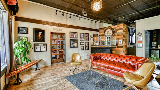 Tattoo Shop «Gold Dust Tattoos & Fine Art», reviews and photos, 1902 Greenville Ave, Dallas, TX 75206, USA